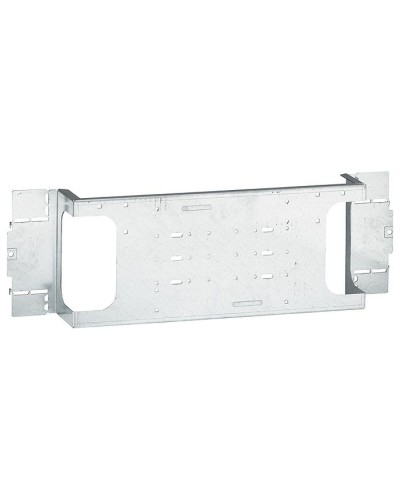 Пластина монтажная Legrand 020617 в Махачкале Аксессуары для стоек и шкафов Pintop.ru