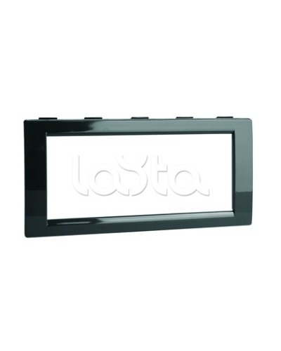 Рамка универсальная на 4 модуля, цвет чёрный DKC F00013B в Махачкале Аксессуары для стоек и шкафов Pintop.ru