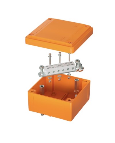 Коробка пластиковая FS с гладкими стенками и клеммниками IP56 100х100х50мм 6р 450V,6A, 4мм.кв DKC (FSB10604) в Махачкале Распределительные коробки Pintop.ru