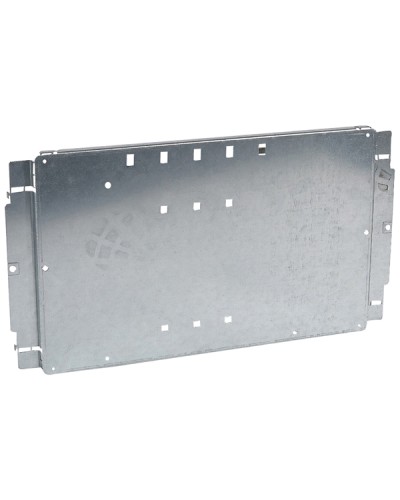 Пластина Legrand 020207 в Махачкале Щиты электрические Pintop.ru