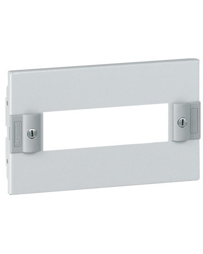 Панель лицевая Legrand 020303 в Махачкале Аксессуары для стоек и шкафов Pintop.ru