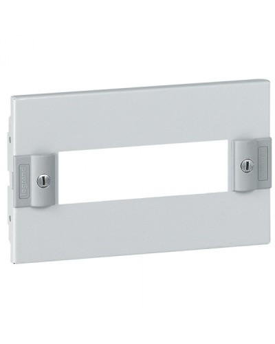 Панель лицевая Legrand 020307 в Махачкале Аксессуары для стоек и шкафов Pintop.ru