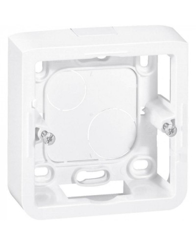 Коробка накладная, глубина 30 мм, белая Mosaic Legrand 080280 в Махачкале Аксессуары для кабель-канала Pintop.ru